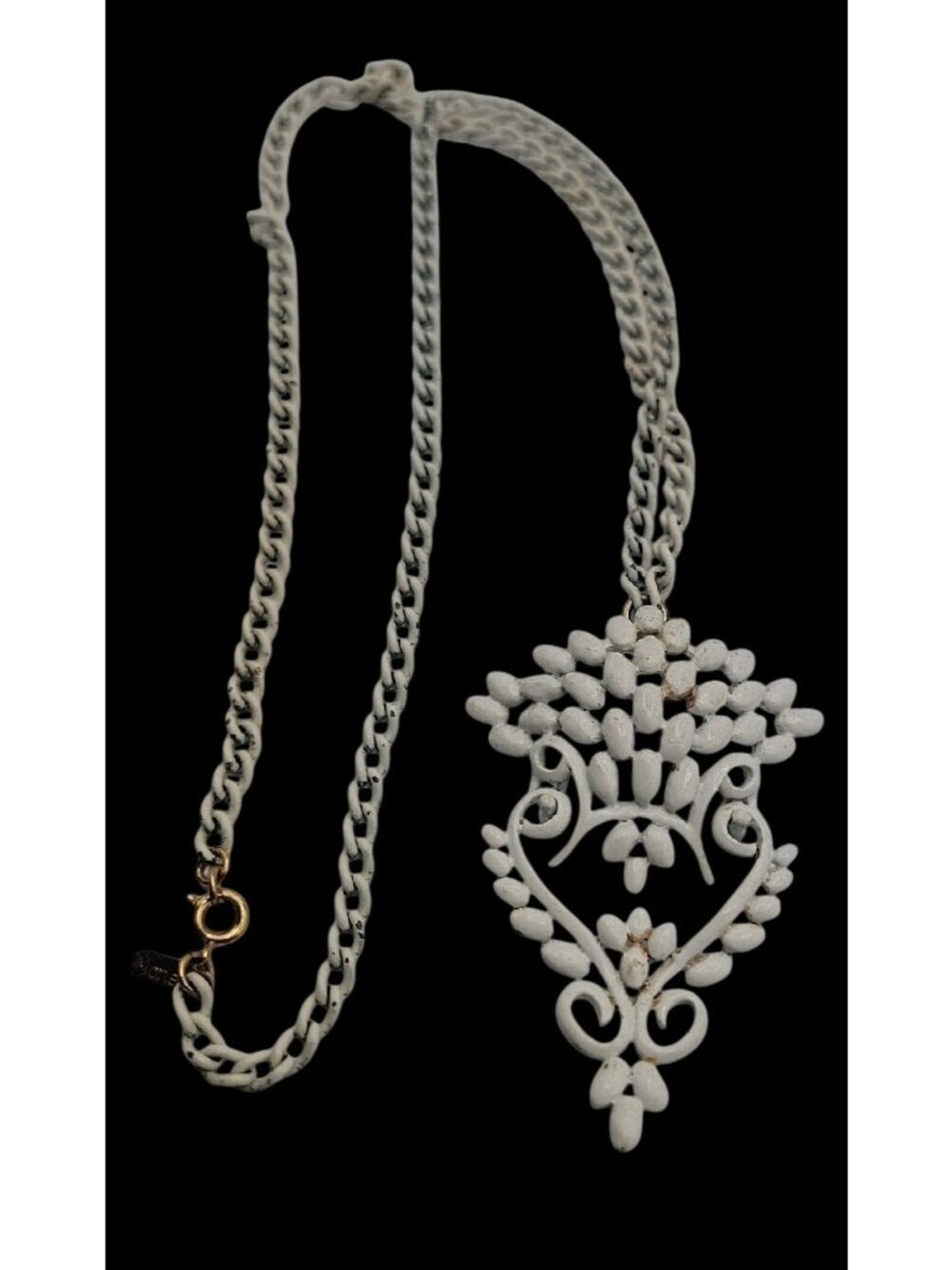 MONET  Pendant Necklace Felice Series in White -1975 Book Piece Rare VINTAGE